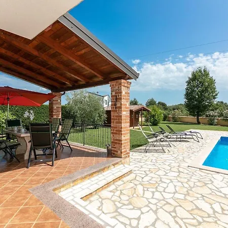 Сasa de vacaciones Shirin Poreč